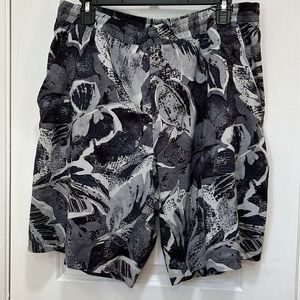 Lululemon Pace Breaker Printed Grey Black Shorts Sz XL